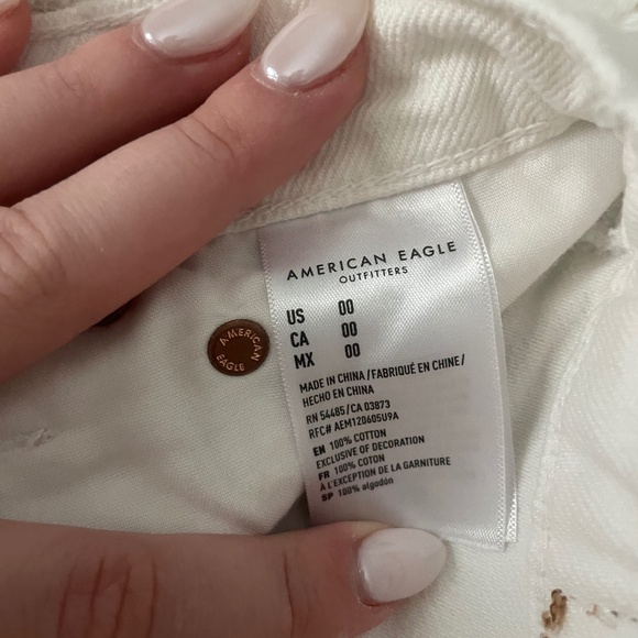 00 White Ripped Amerian Eagle Jean Shorts - Picture 2 of 3